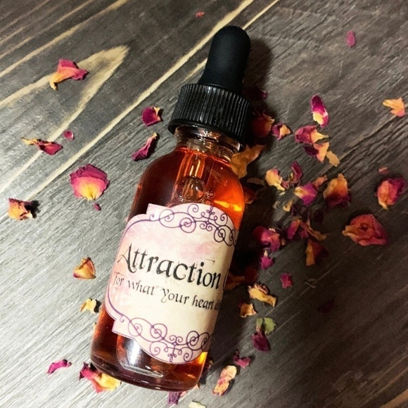 New! Of Forest and Fae Attraction Ritual Oil - Picture 5 of 5